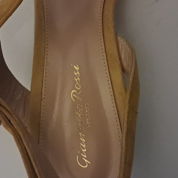 Gianvito Rossi Mustard Yellow Suede City Block Heel Sandals 40/9 NWOT - Picture 8 of 12